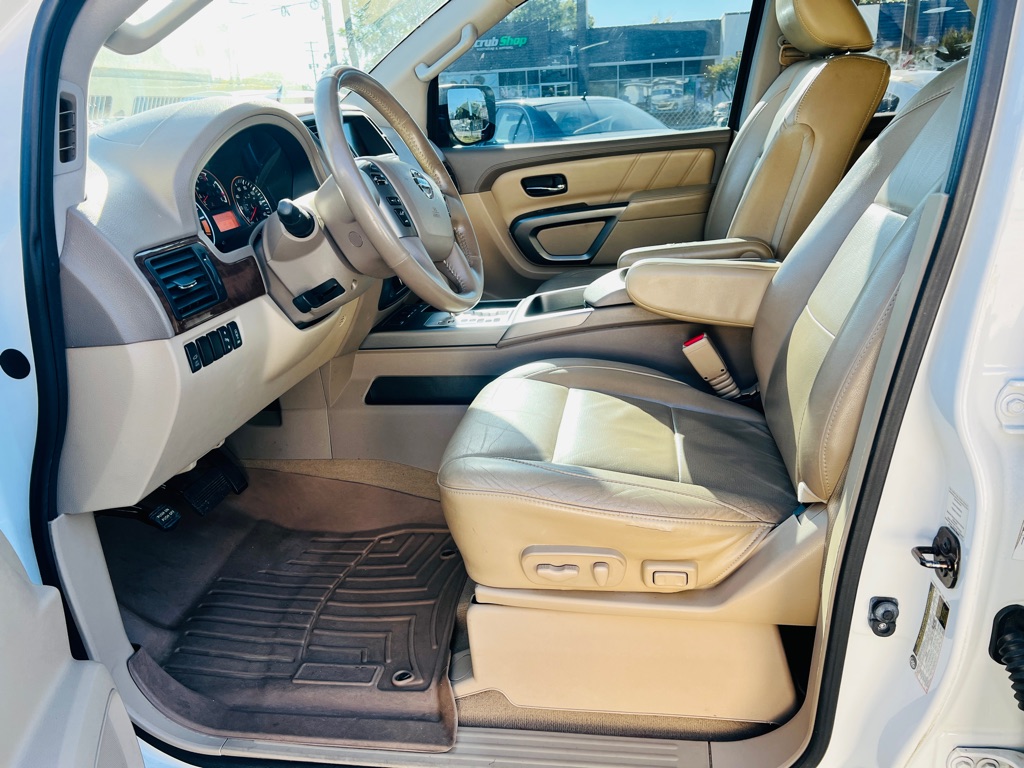 Photo 10 of this NISSAN ARMADA