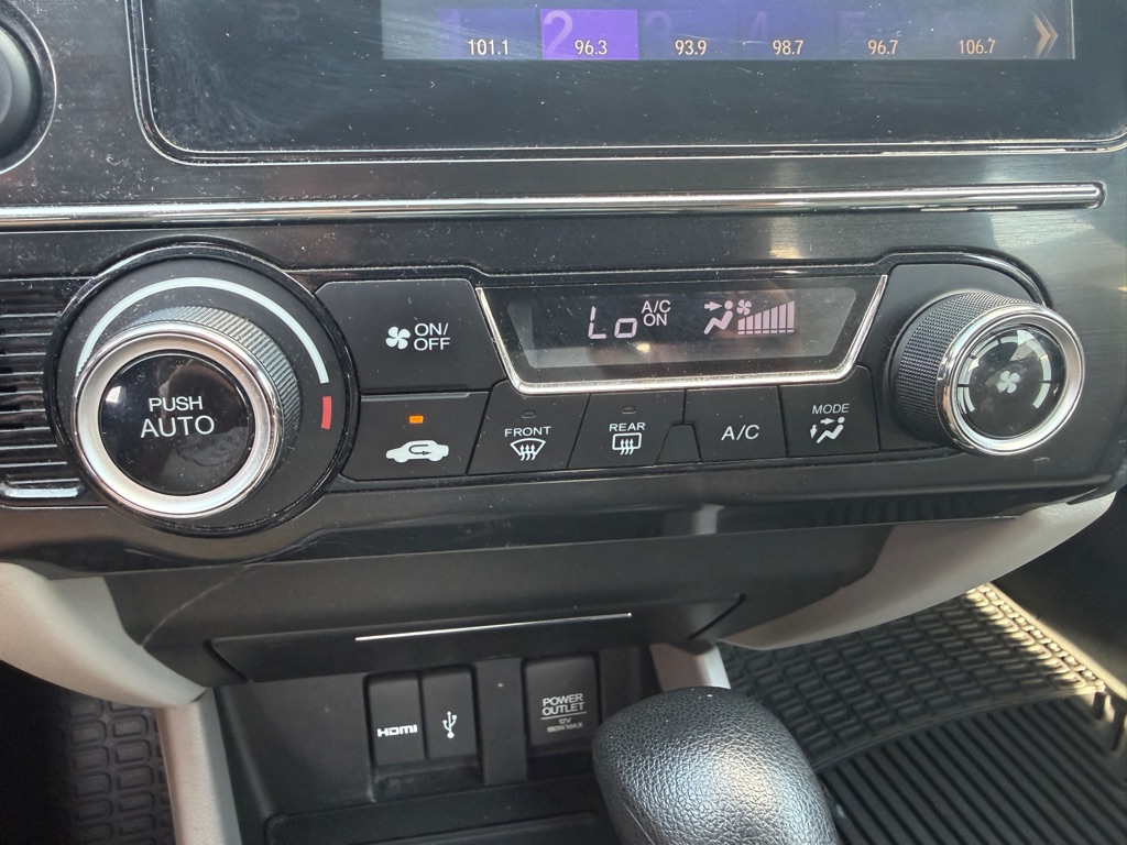 Photo 15 of this HONDA CIVIC