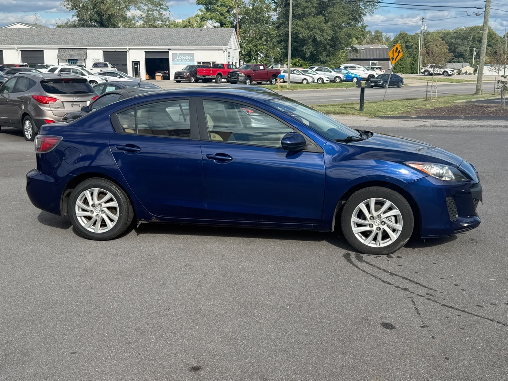 Photo 4 of this MAZDA 3