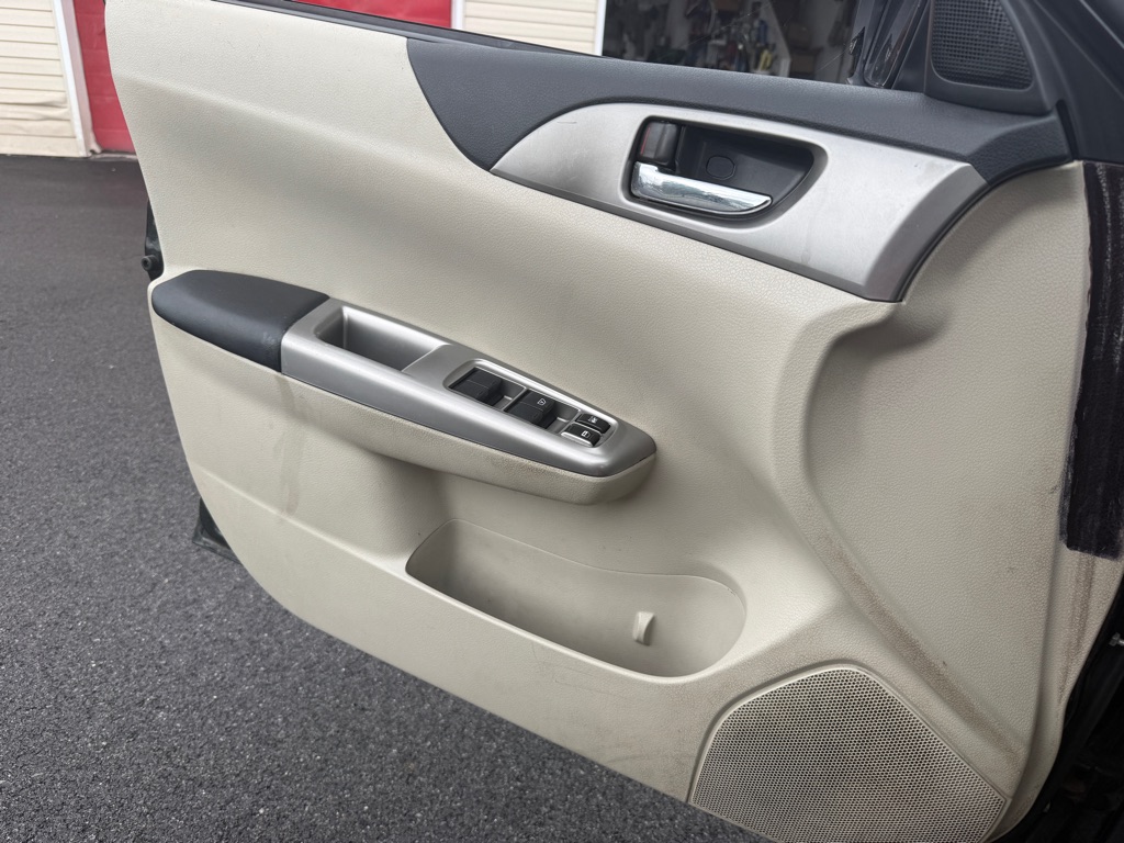 Photo 20 of this SUBARU IMPREZA
