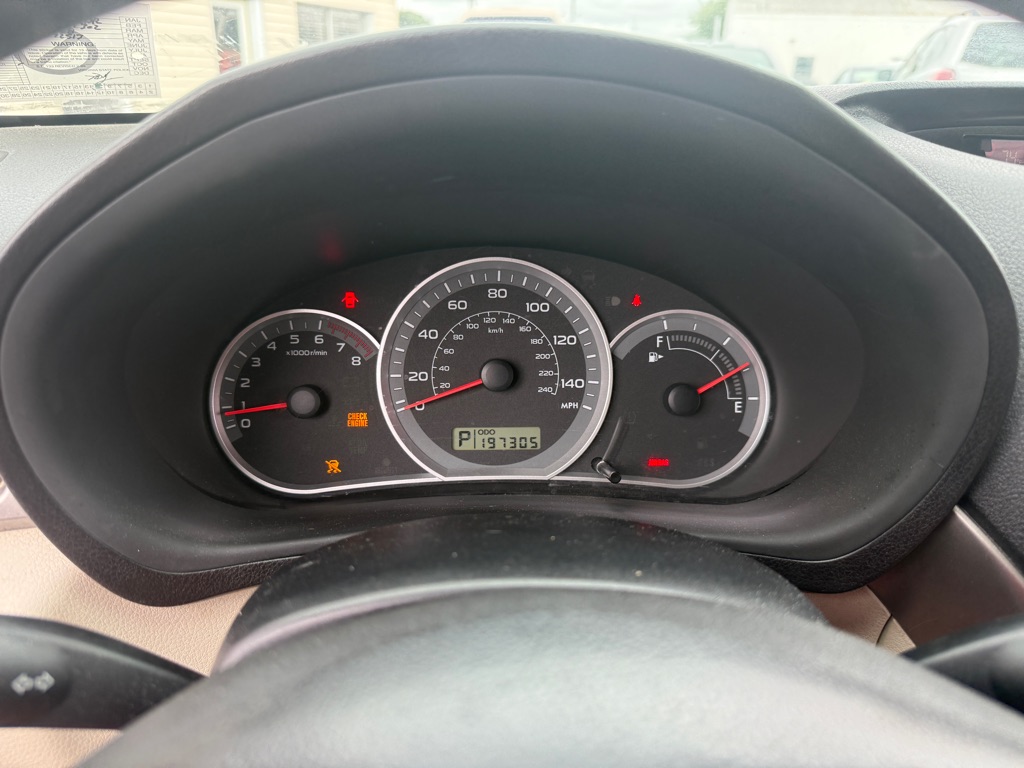 Photo 12 of this SUBARU IMPREZA