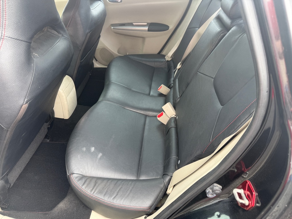Photo 10 of this SUBARU IMPREZA