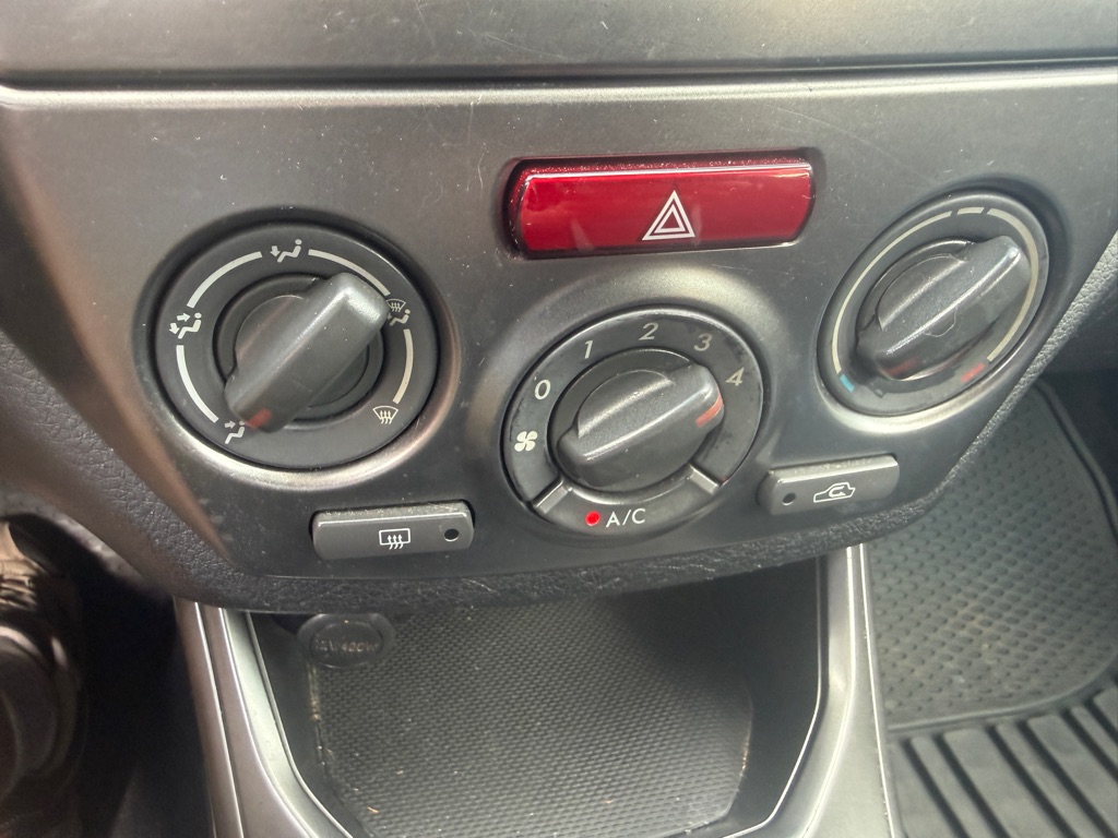 Photo 14 of this SUBARU IMPREZA