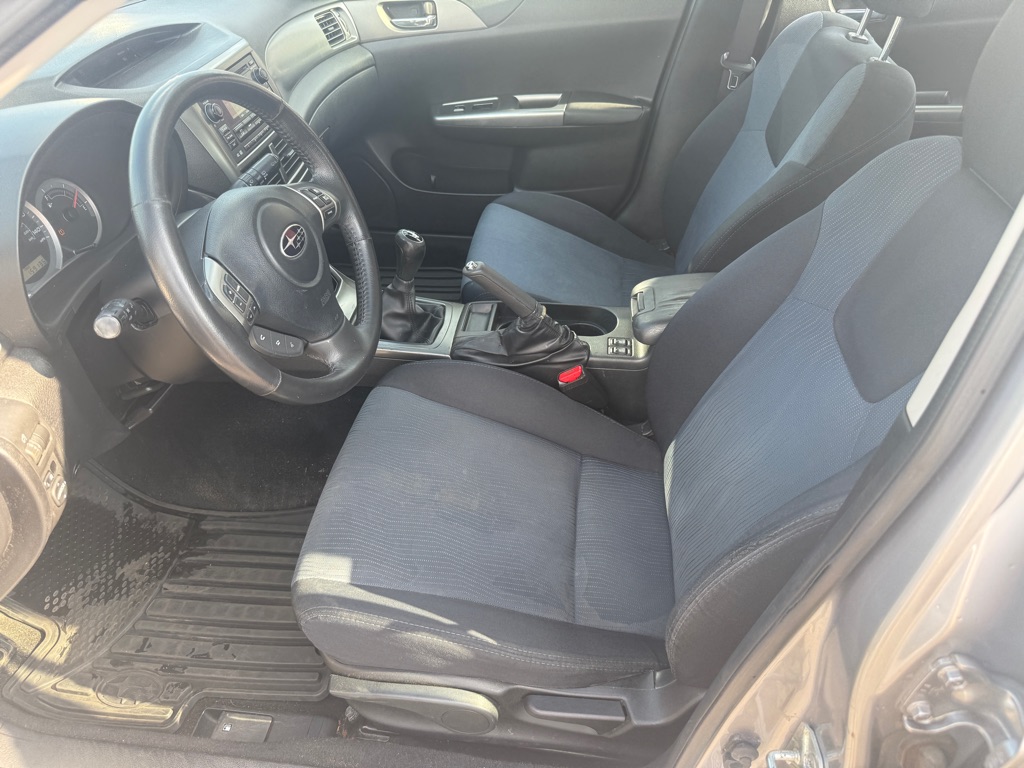 Photo 8 of this SUBARU IMPREZA