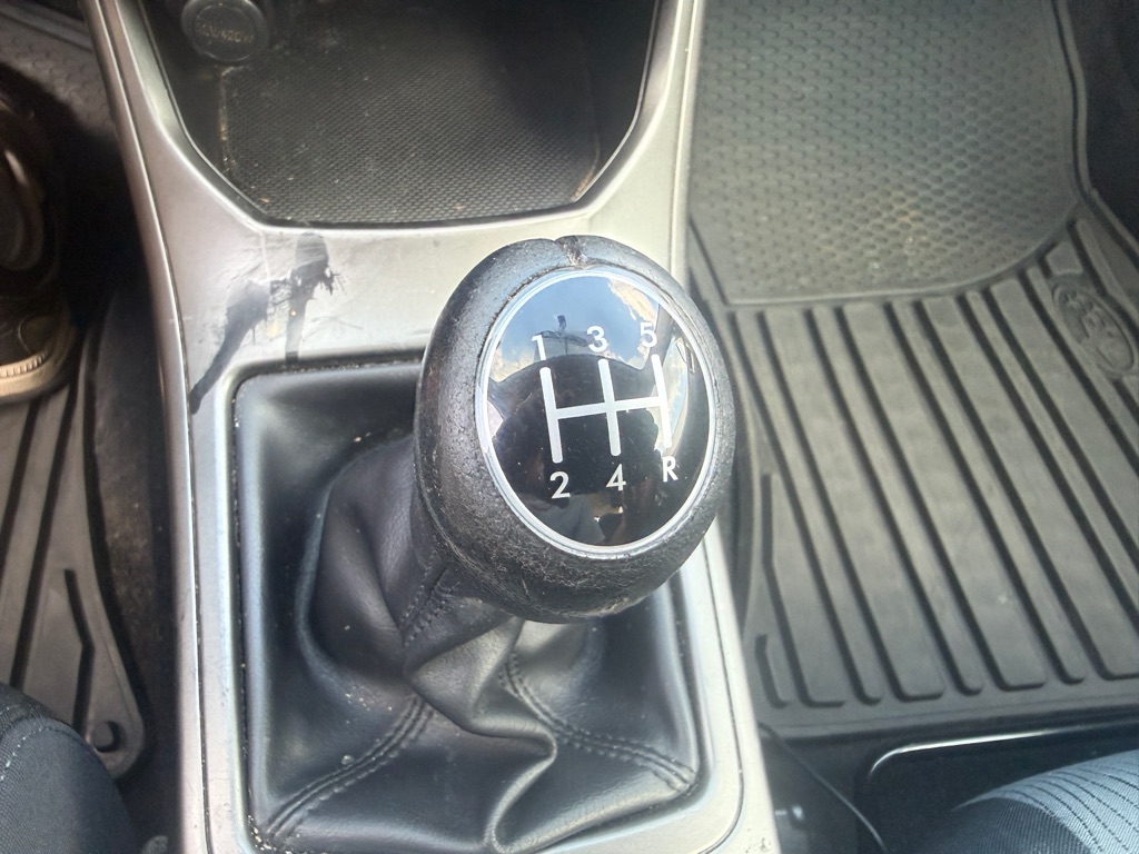 Photo 15 of this SUBARU IMPREZA
