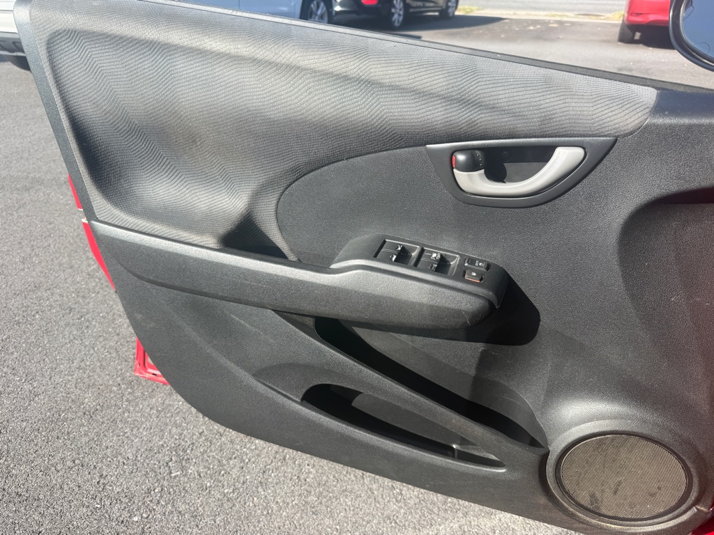 Photo 18 of this HONDA FIT