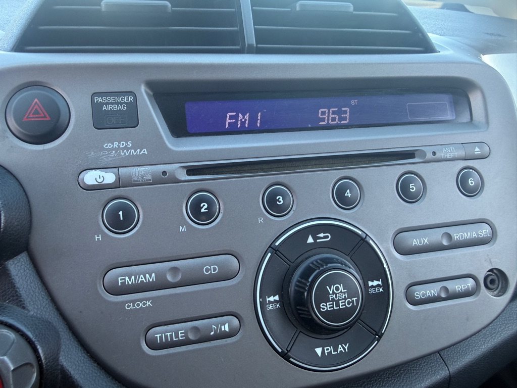Photo 13 of this HONDA FIT