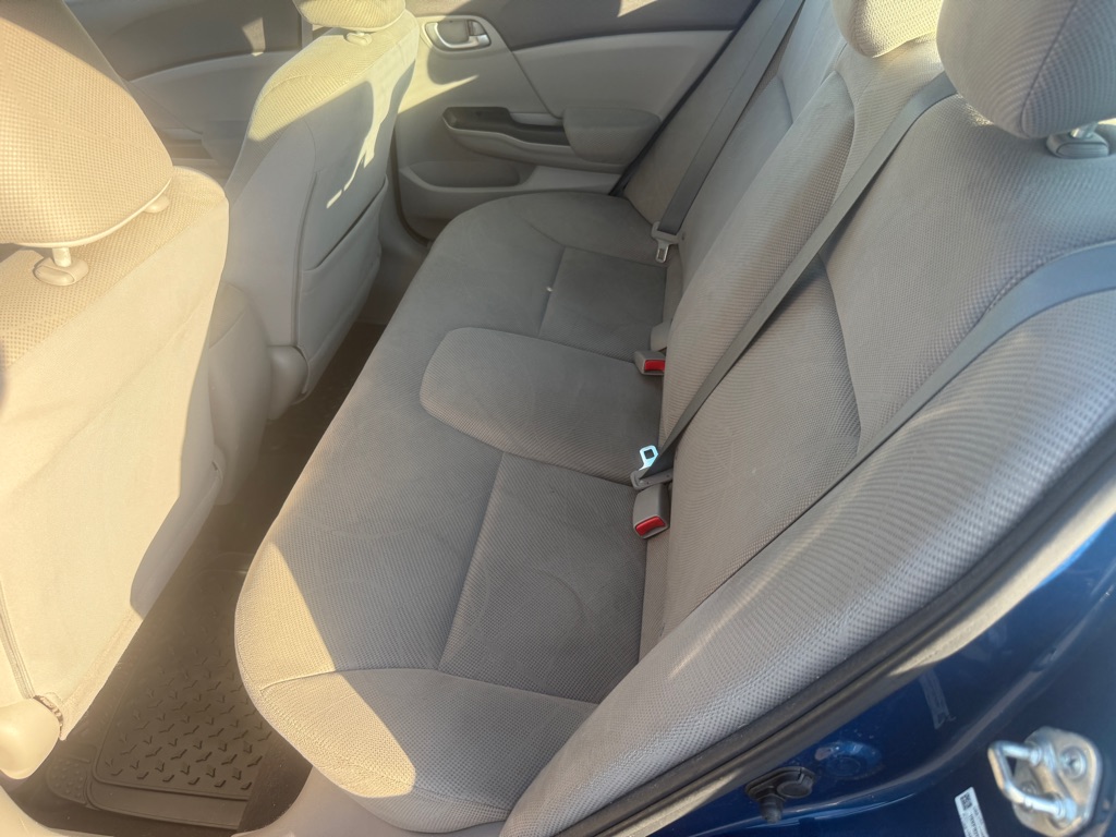 Photo 9 of this HONDA CIVIC
