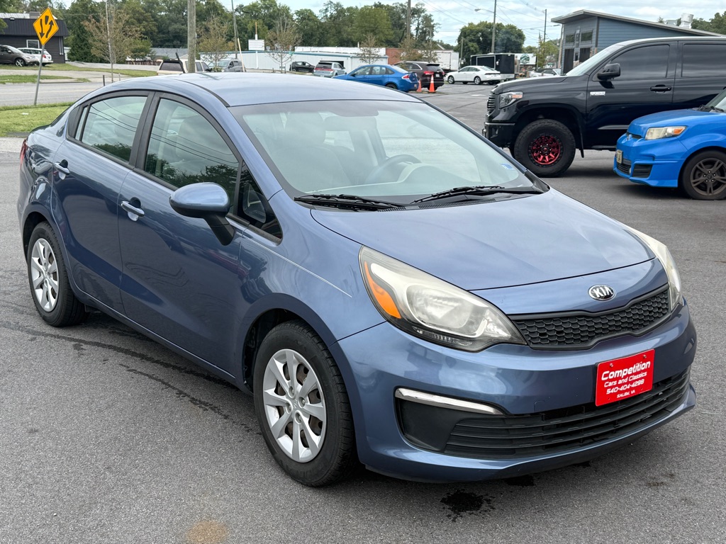 Photo 3 of this KIA RIO