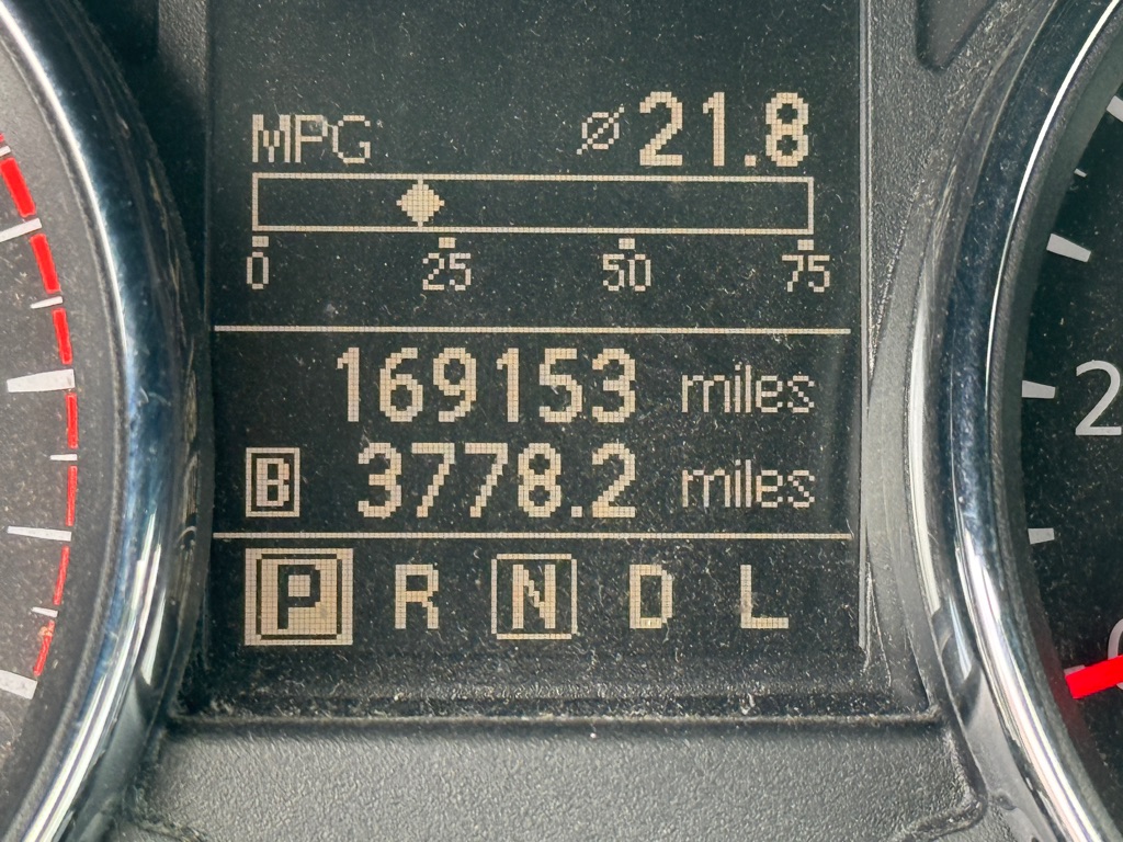 Photo 12 of this NISSAN ROGUE