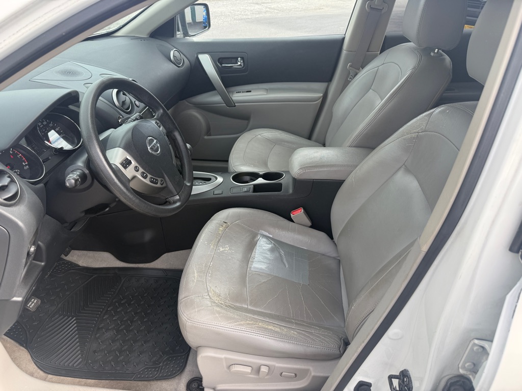Photo 8 of this NISSAN ROGUE
