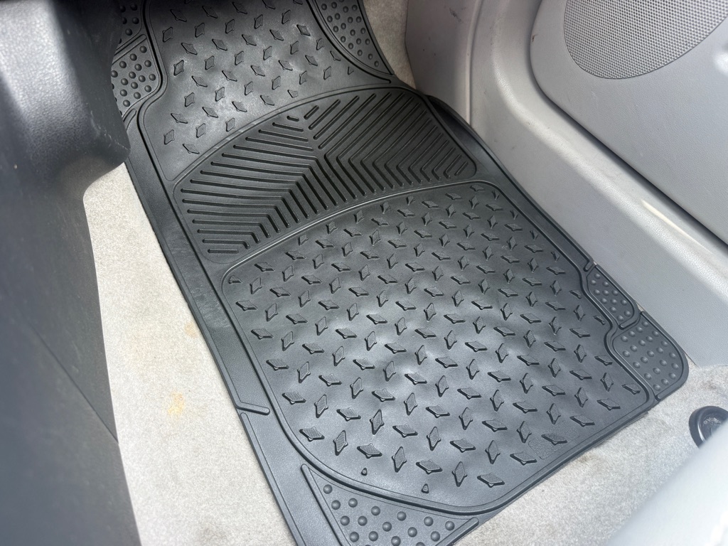 Photo 16 of this NISSAN ROGUE