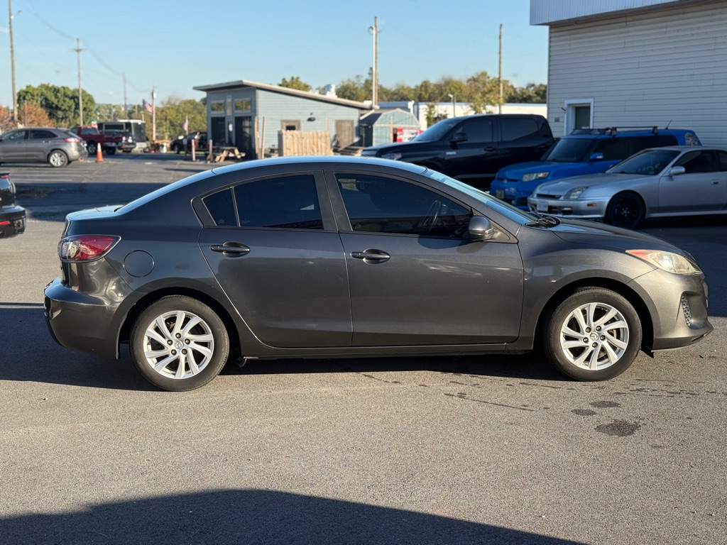 Photo 4 of this MAZDA 3