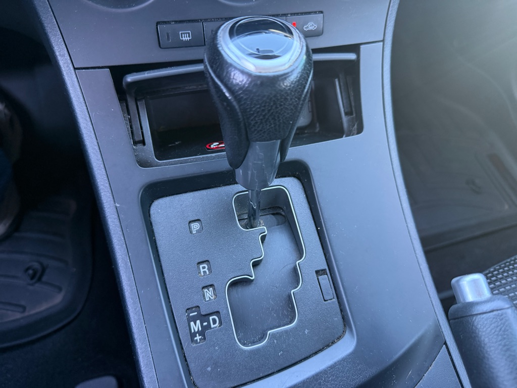 Photo 16 of this MAZDA 3