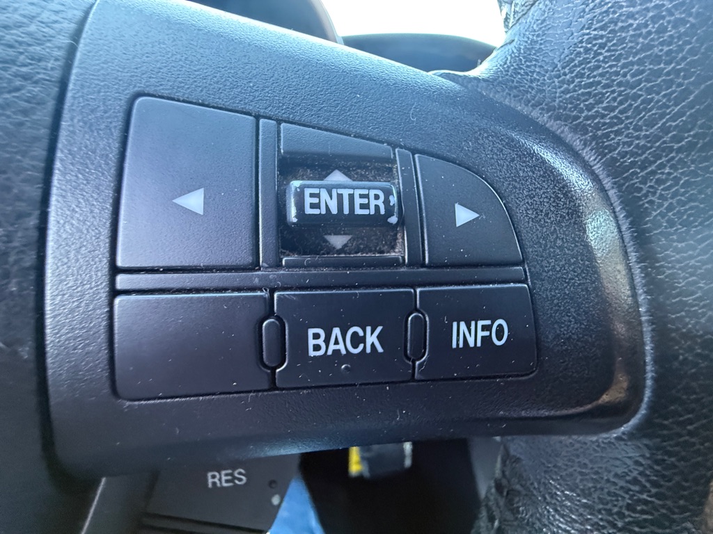 Photo 18 of this MAZDA 3
