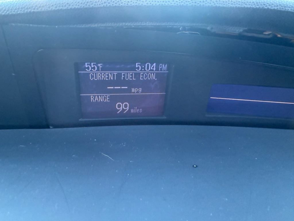 Photo 13 of this MAZDA 3
