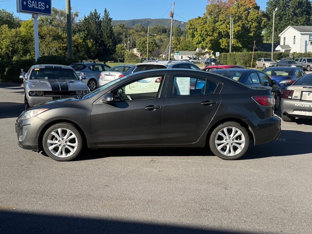 Photo 2 of this MAZDA 3