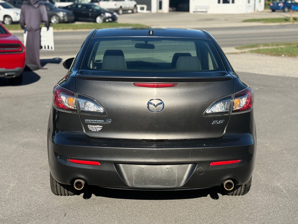 Photo 6 of this MAZDA 3