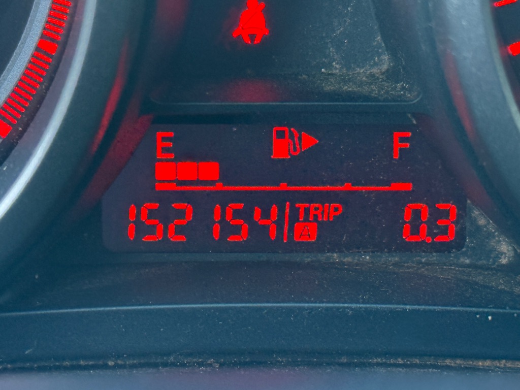 Photo 12 of this MAZDA 3