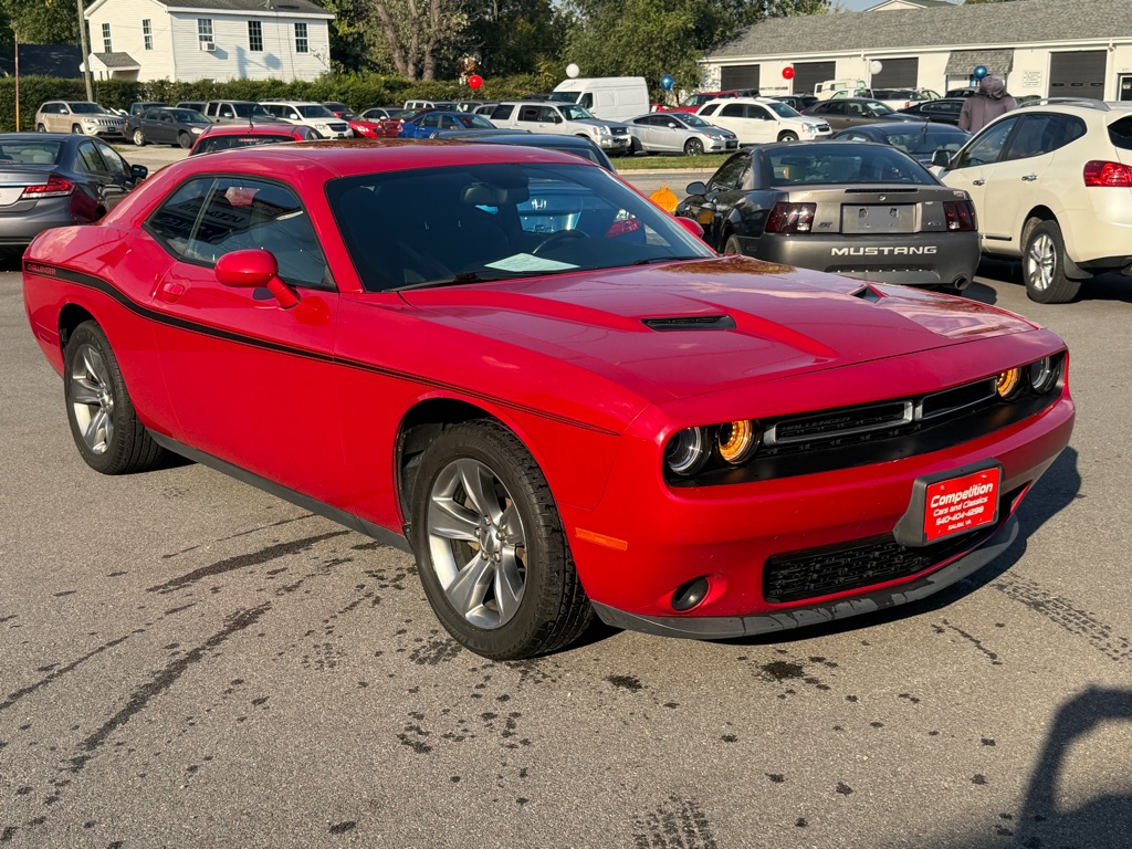 Photo 3 of this DODGE CHALLENGER
