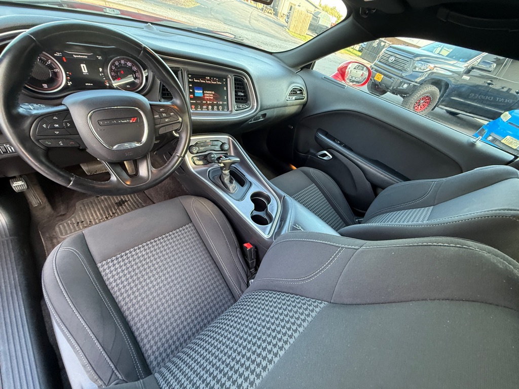 Photo 9 of this DODGE CHALLENGER