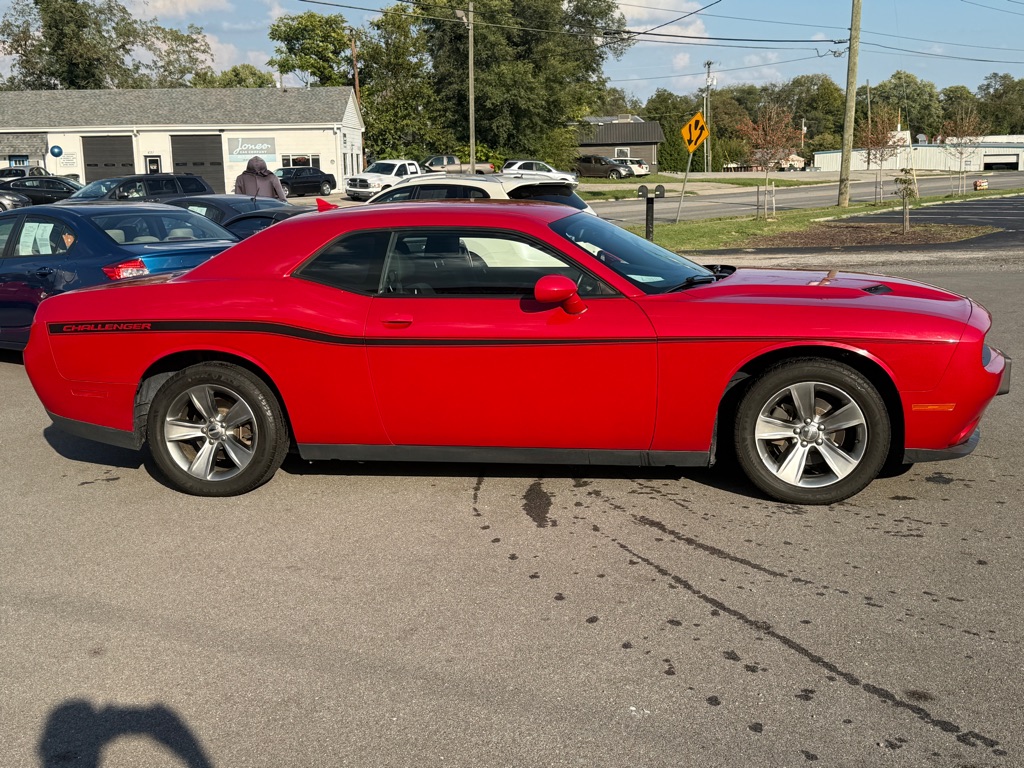 Photo 4 of this DODGE CHALLENGER