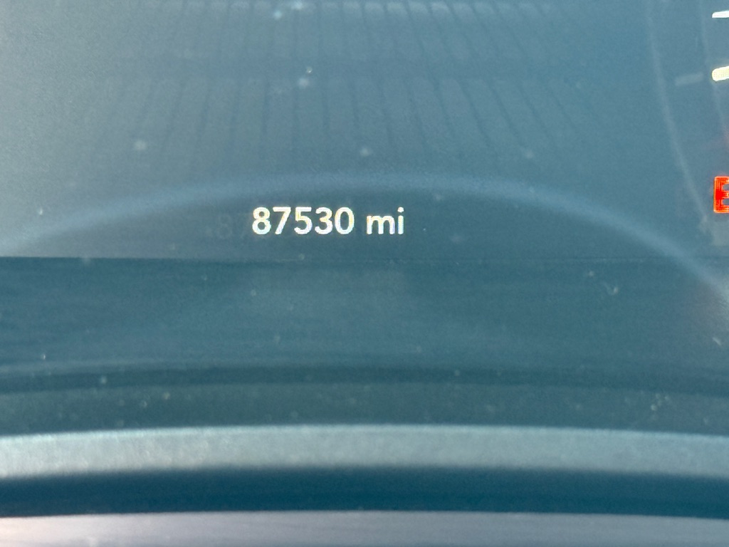 Photo 11 of this DODGE CHALLENGER