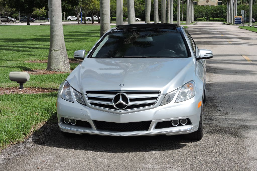 Photo 11 of this MERCEDES-BENZ E-CLASS