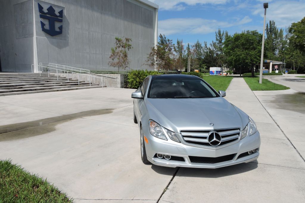 Photo 19 of this MERCEDES-BENZ E-CLASS