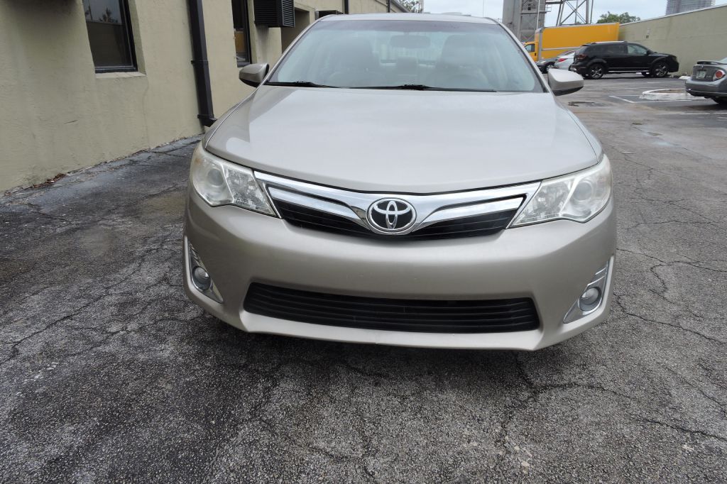 Photo 2 of this TOYOTA CAMRY