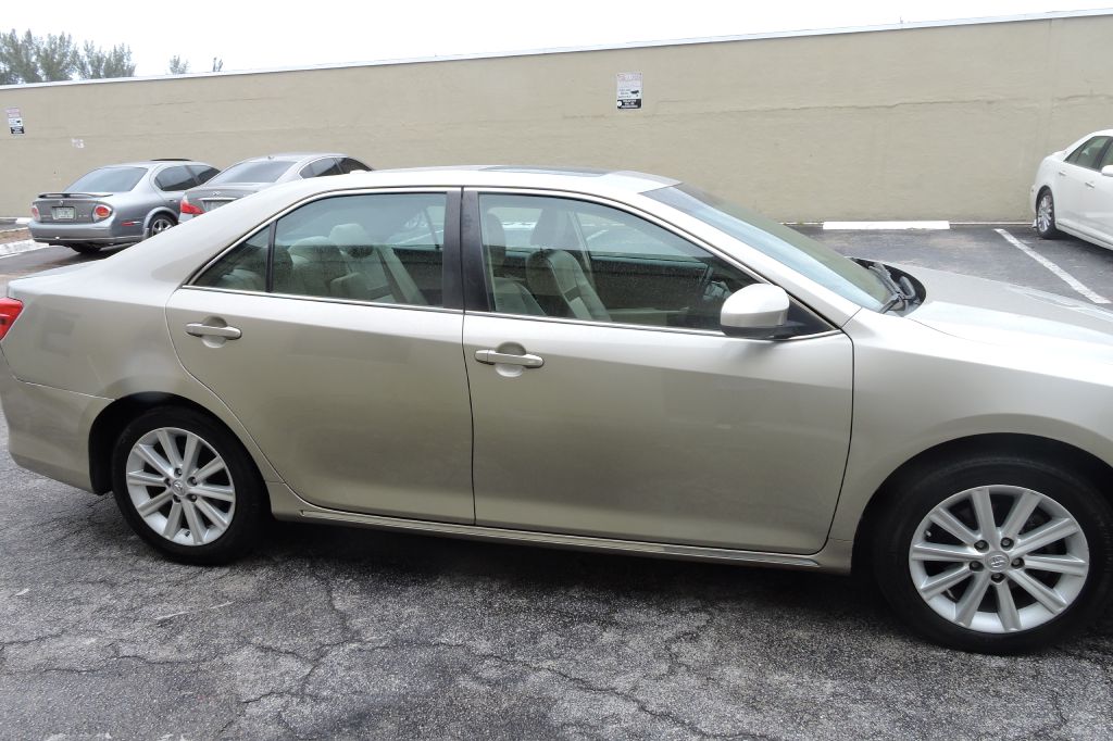 Photo 7 of this TOYOTA CAMRY