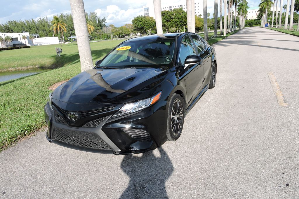 Photo 3 of this TOYOTA CAMRY