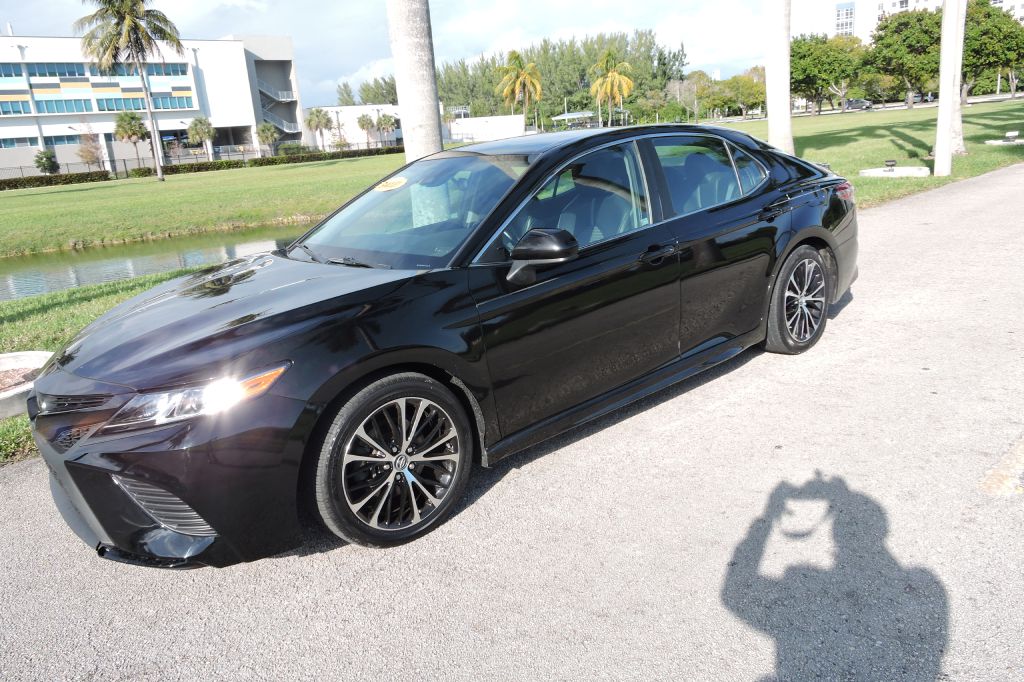 Photo 4 of this TOYOTA CAMRY