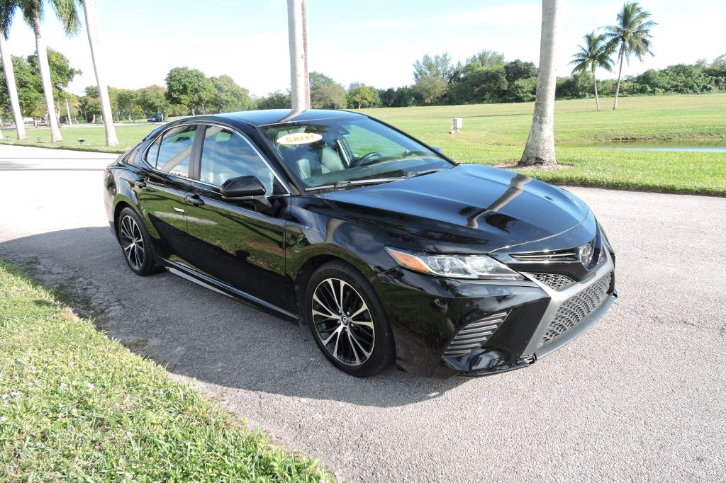Photo 6 of this TOYOTA CAMRY