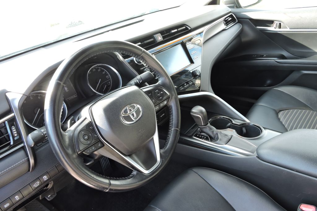 Photo 12 of this TOYOTA CAMRY