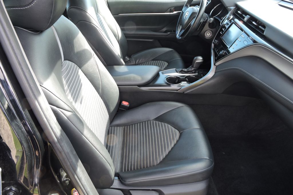 Photo 16 of this TOYOTA CAMRY