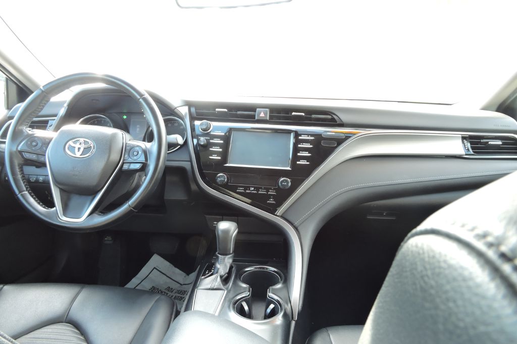 Photo 18 of this TOYOTA CAMRY