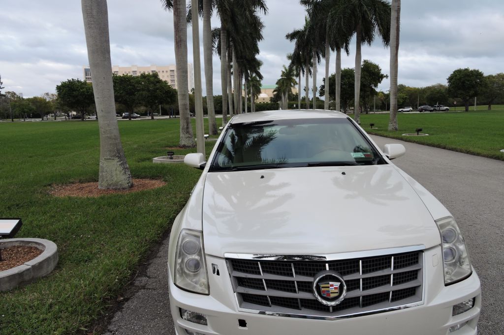 Photo 2 of this CADILLAC STS