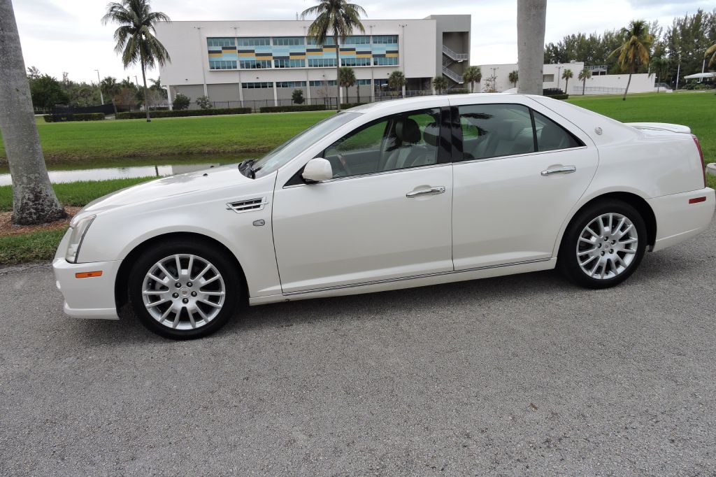 Photo 5 of this CADILLAC STS
