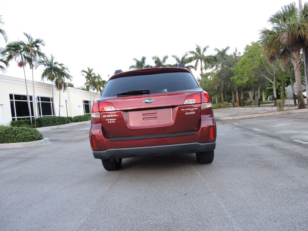 Photo 5 of this SUBARU OUTBACK