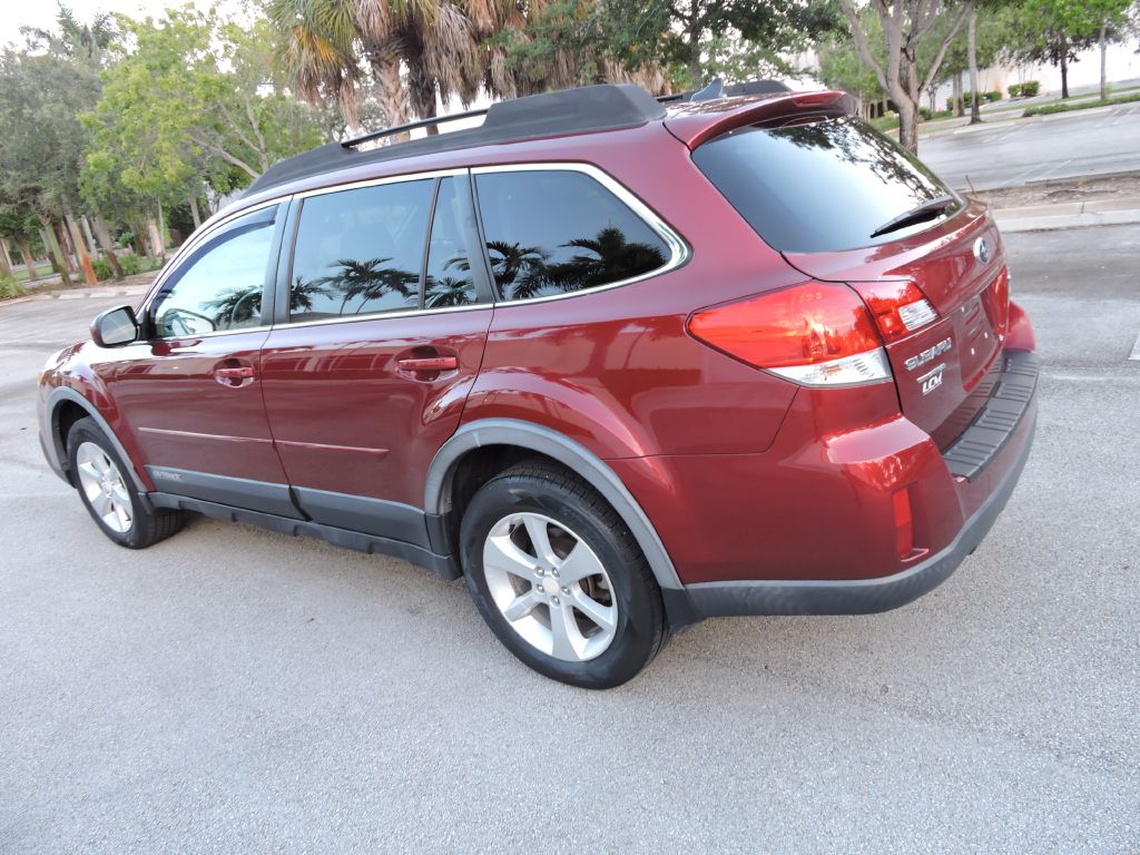Photo 7 of this SUBARU OUTBACK