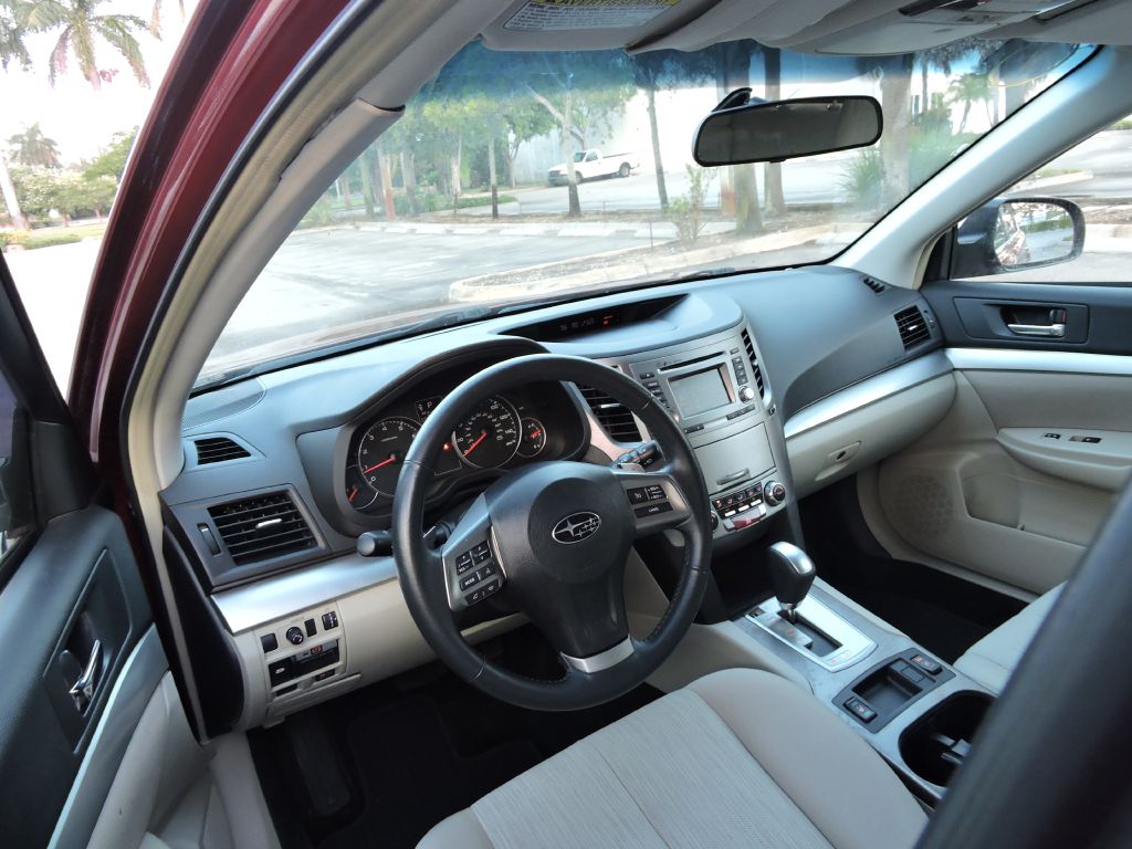 Photo 13 of this SUBARU OUTBACK