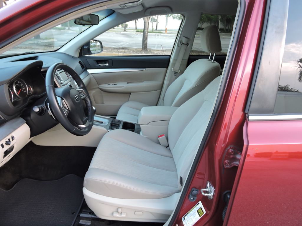 Photo 14 of this SUBARU OUTBACK