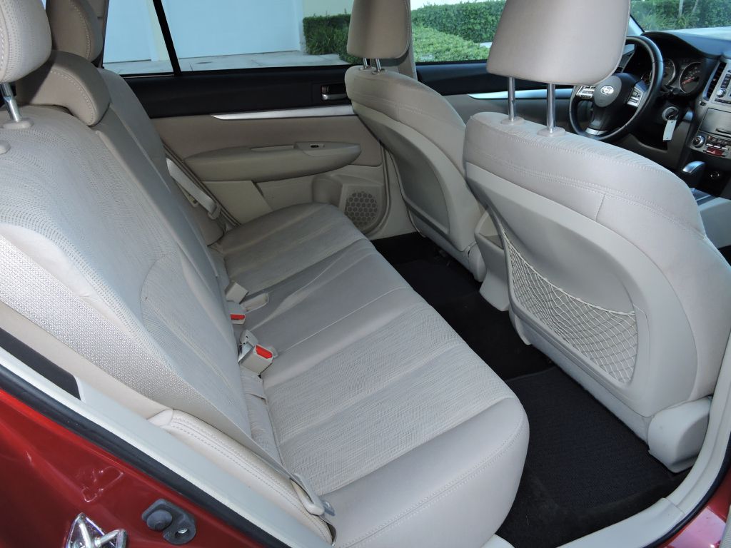 Photo 19 of this SUBARU OUTBACK