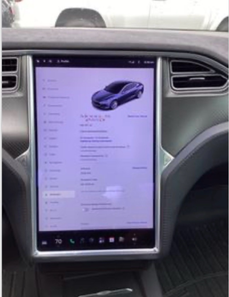 2015 Tesla Model S #10