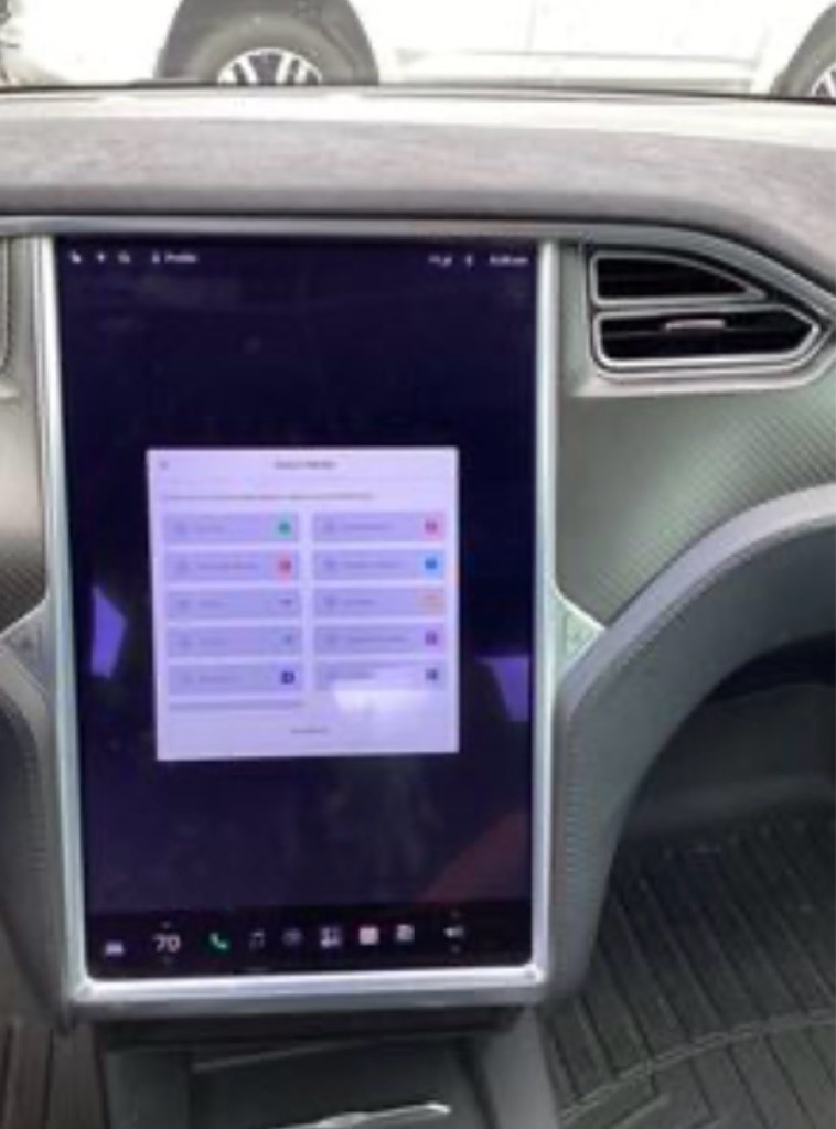 2015 Tesla Model S #12