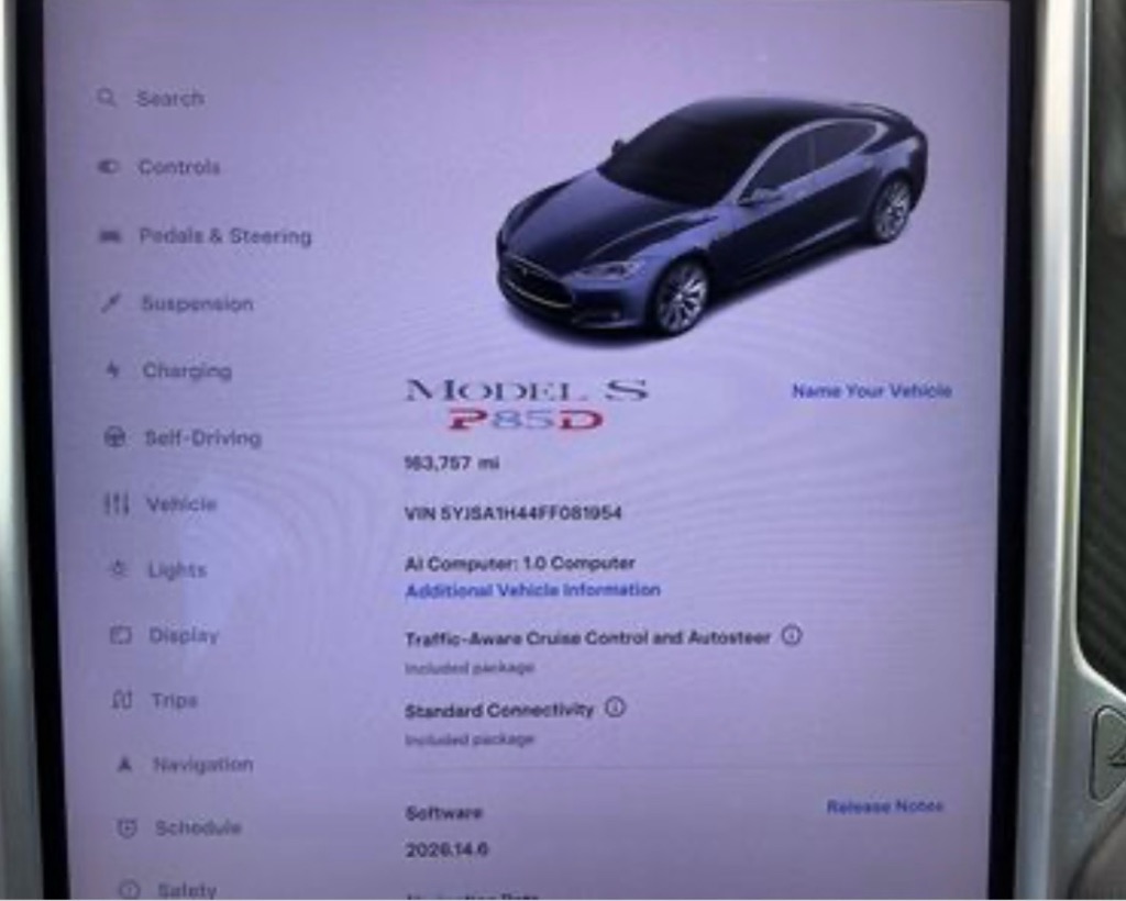 2015 Tesla Model S #9