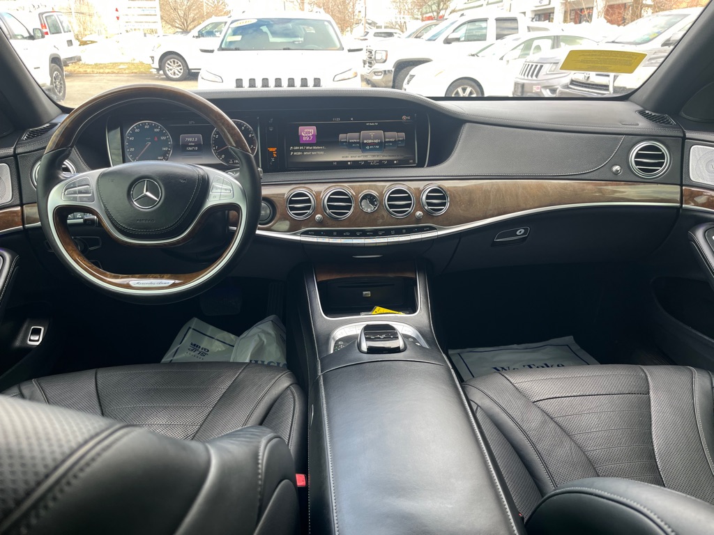 Photo 23 of this MERCEDES-BENZ S-CLASS