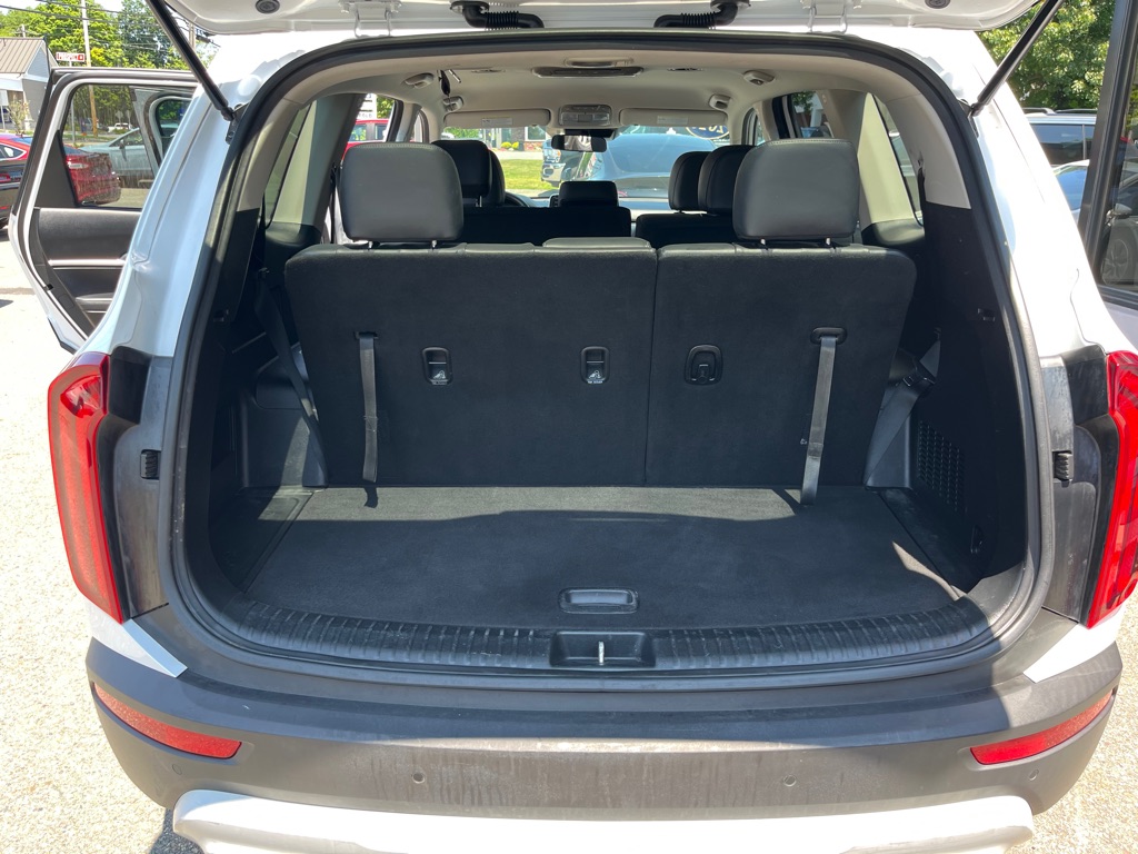 Photo 26 of this KIA TELLURIDE