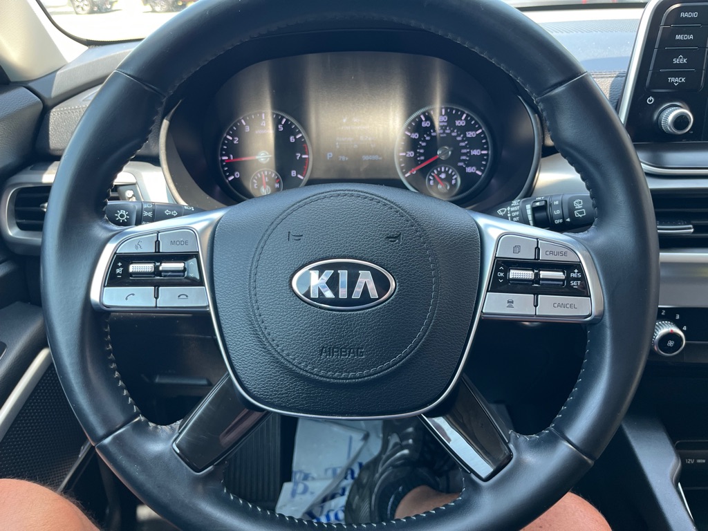 Photo 19 of this KIA TELLURIDE